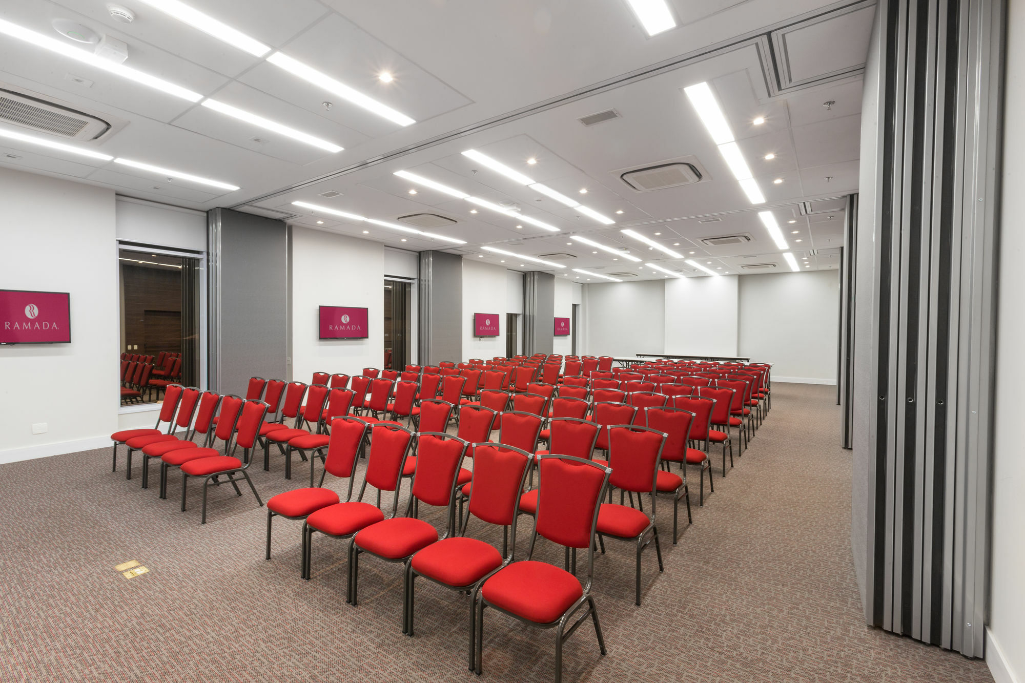 Ramada By Wyndham Campinas Viracopos